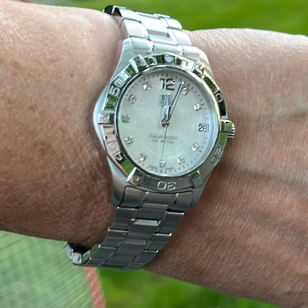 AUTHENTIC TAG HEUER SS Aquaracer Mother of Pearl Diamond Dial 32MM Watch
